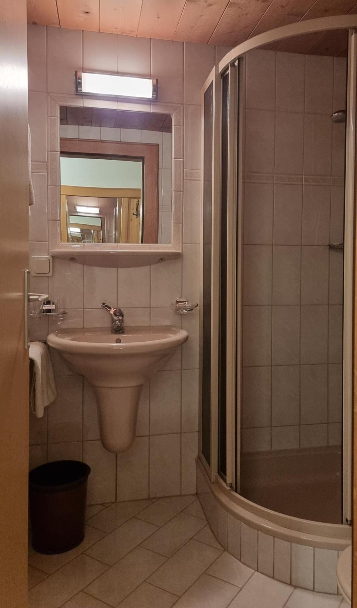 Hotel Garni Friedheim Sankt Anton am Arlberg Room photo
